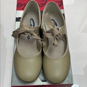 625C big girl’s ribbon tie tap